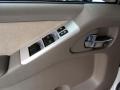 2009 Avalanche White Nissan Pathfinder SE  photo #27