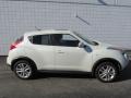 2011 White Pearl Nissan Juke SL AWD  photo #2