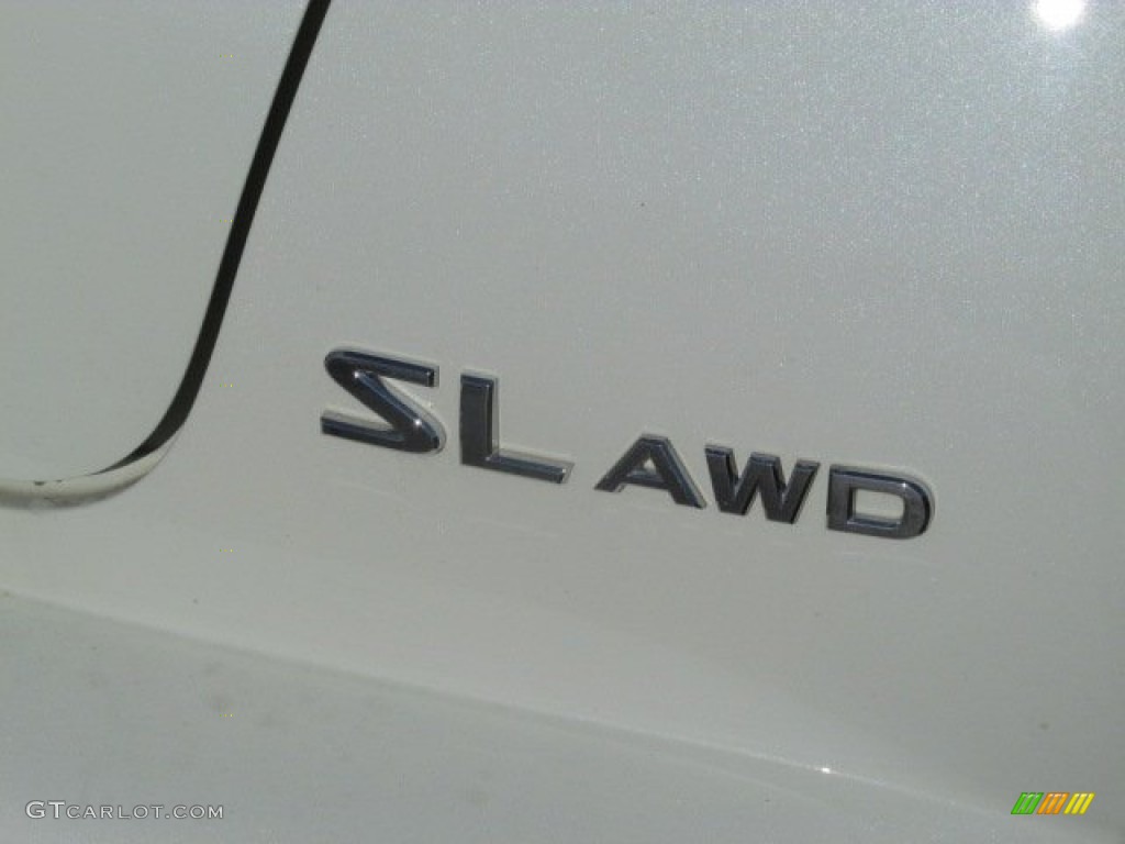 2011 Juke SL AWD - White Pearl / Black/Red w/Silver Trim photo #10