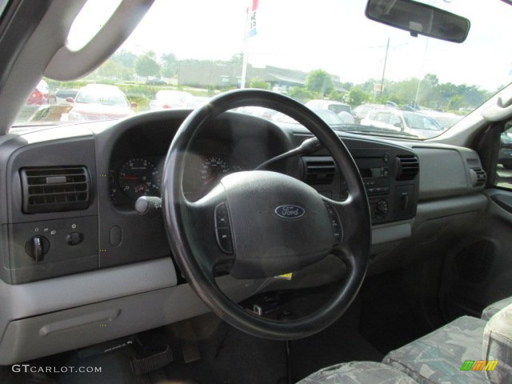 2005 F250 Super Duty XLT Crew Cab 4x4 - Dark Toreador Red Metallic / Medium Flint photo #11