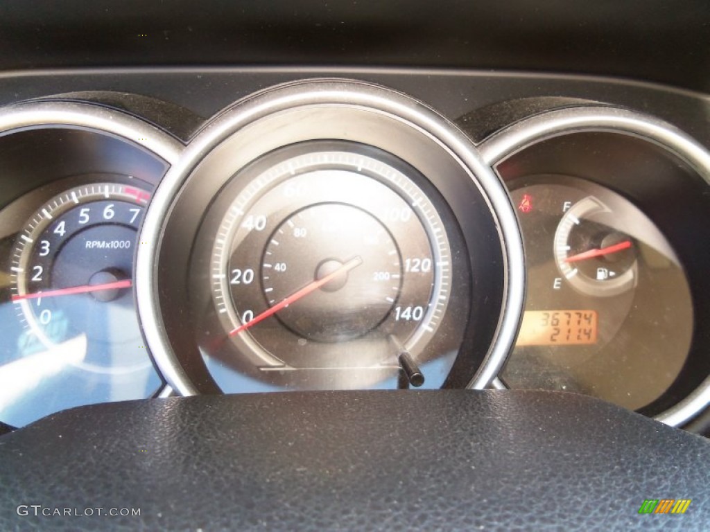 2012 Versa 1.8 S Hatchback - Arctic Blue Metallic / Charcoal photo #23