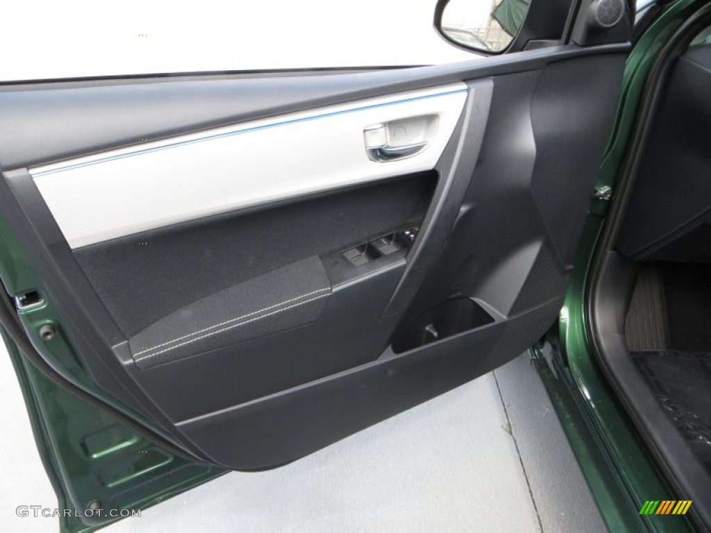 2014 Toyota Corolla LE Eco Ash Door Panel Photo #85866262