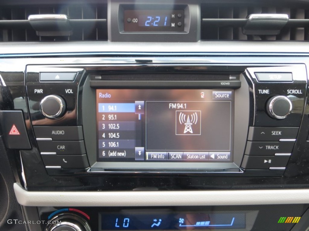 2014 Toyota Corolla LE Eco Audio System Photos
