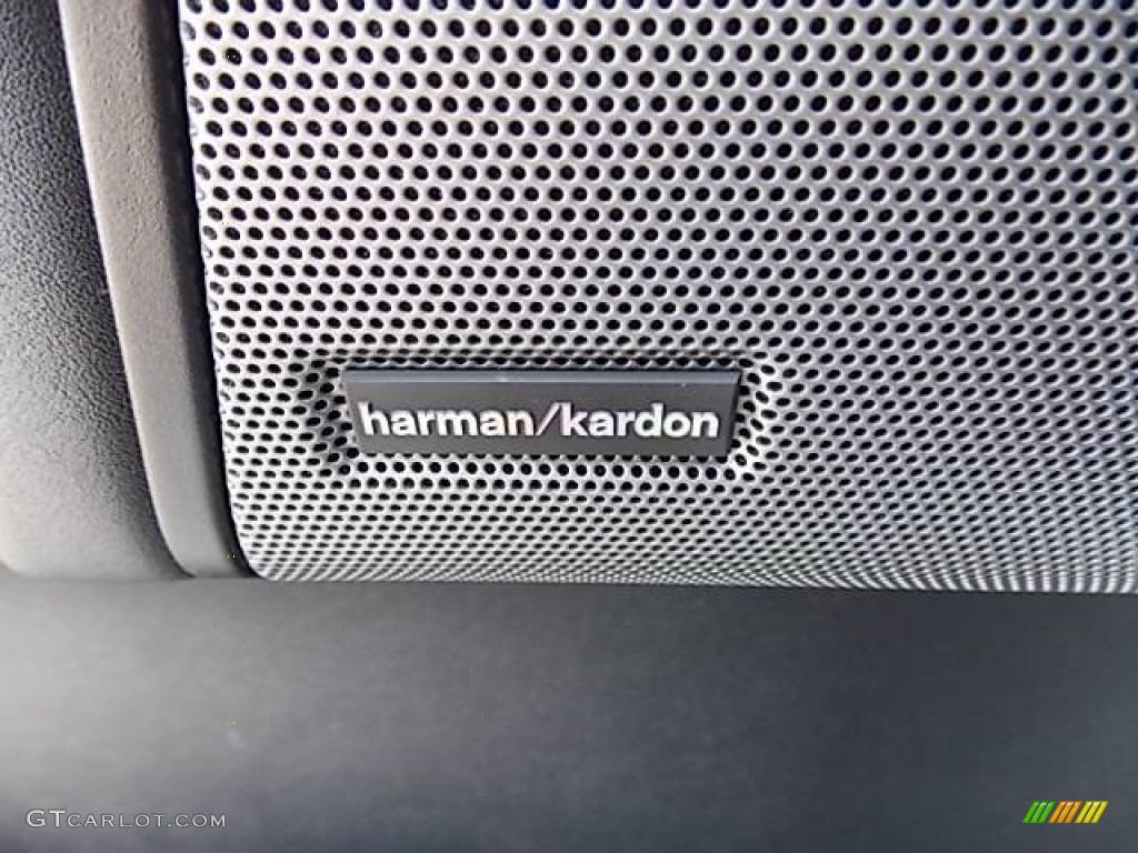 2010 Land Rover LR4 V8 Audio System Photos