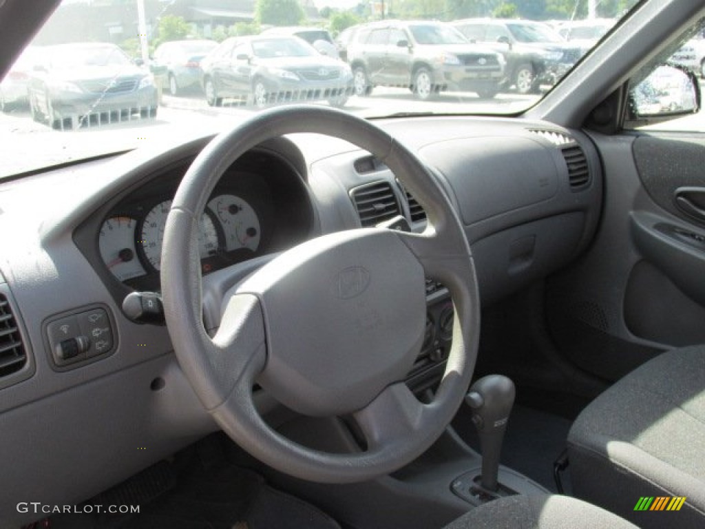 2002 Hyundai Accent GS Coupe Steering Wheel Photos