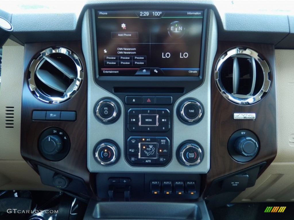 2014 Ford F350 Super Duty Lariat Crew Cab 4x4 Controls Photo #85873114