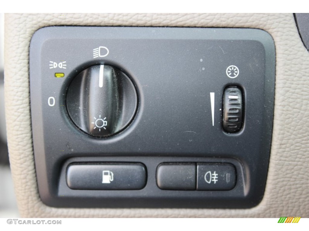 2006 V70 2.4 - Ice White / Taupe photo #21