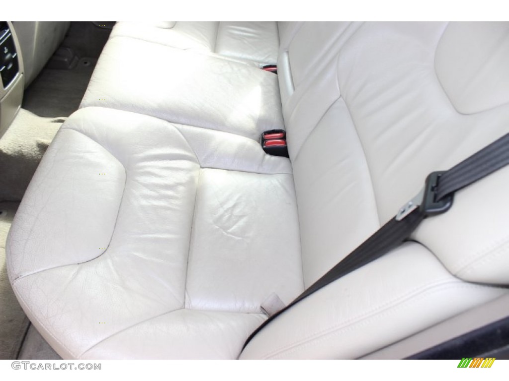 2006 V70 2.4 - Ice White / Taupe photo #24