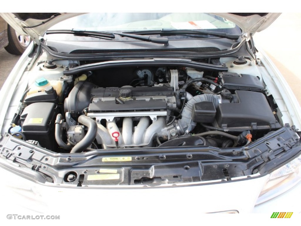2006 Volvo V70 2.4 Engine Photos