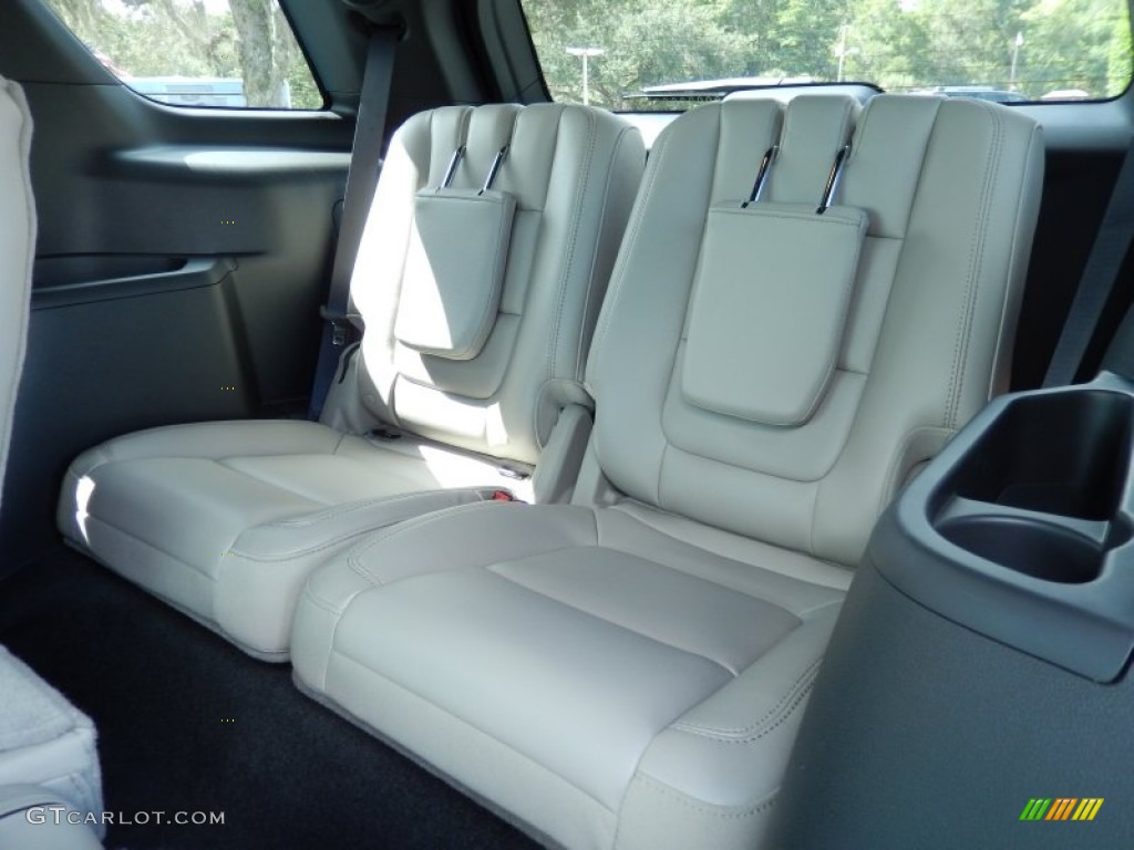 2014 Ford Explorer Limited Rear Seat Photo #85875996
