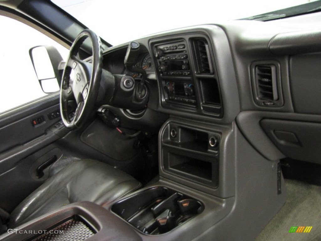 2006 Silverado 3500 LT Crew Cab 4x4 Dually - Graystone Metallic / Dark Charcoal photo #22