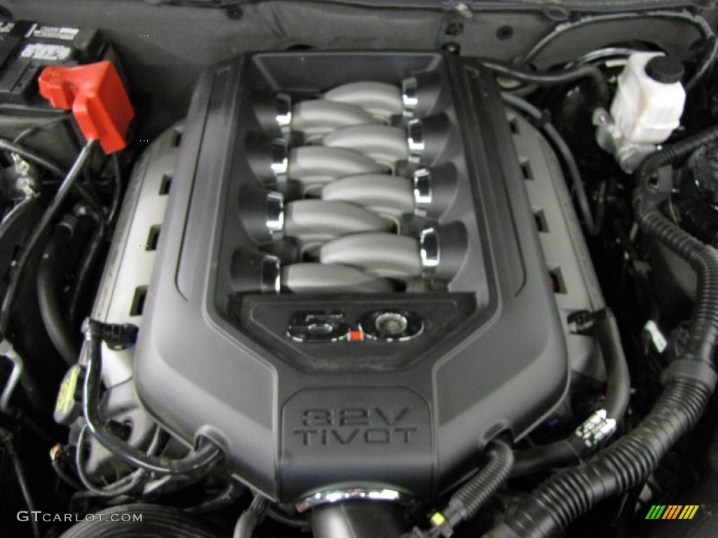 2013 Ford Mustang GT Premium Coupe Engine Photos