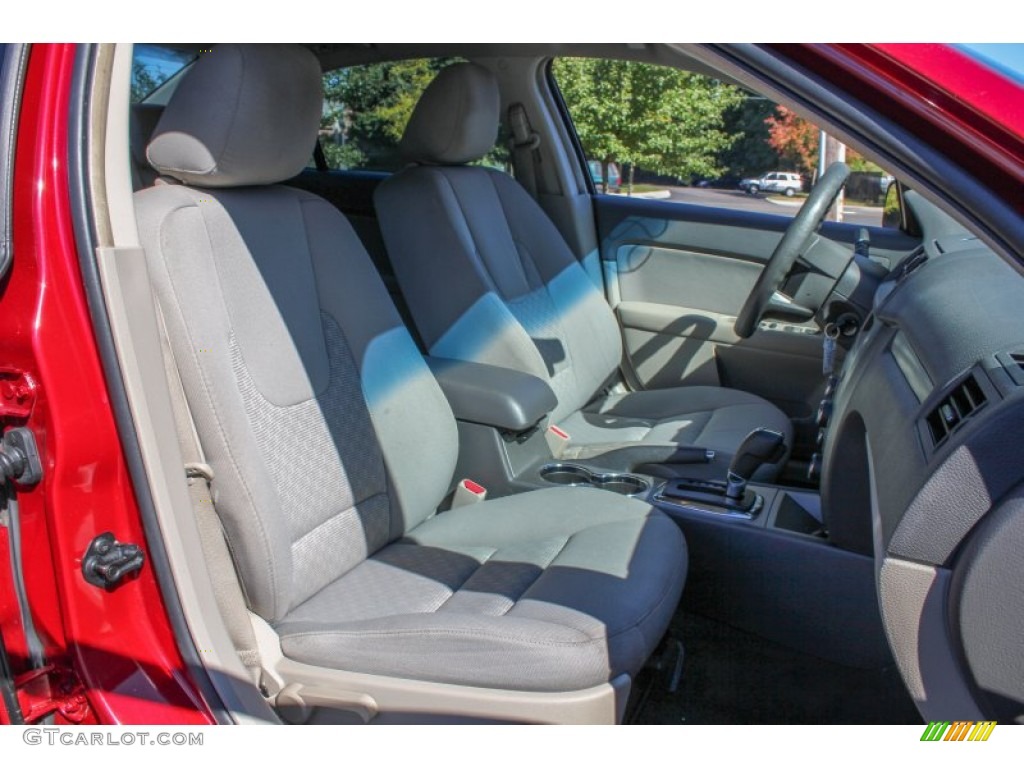 2010 Fusion SE - Red Candy Metallic / Medium Light Stone photo #10