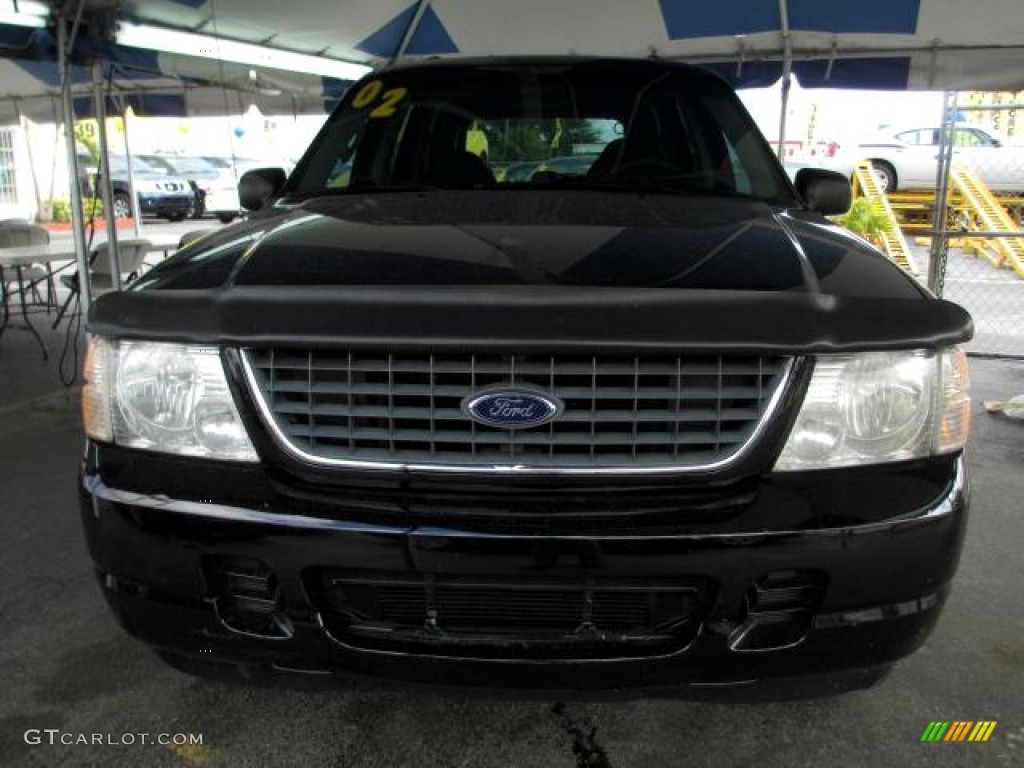 2002 Explorer XLS 4x4 - Black Clearcoat / Midnight Grey photo #2