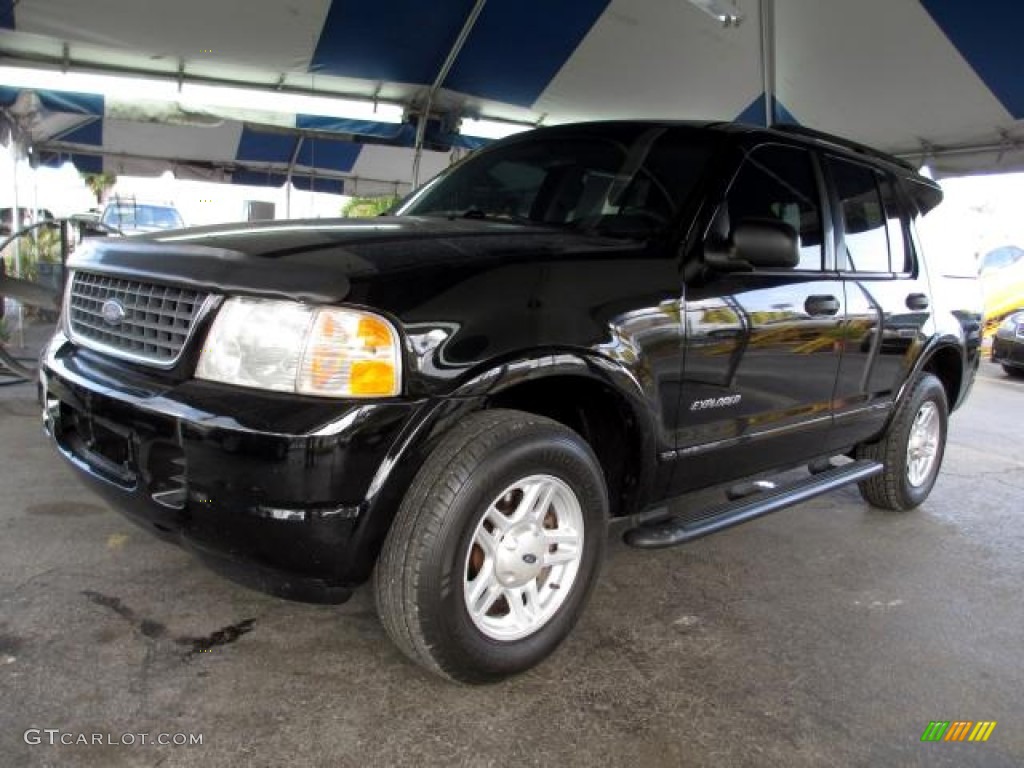 2002 Explorer XLS 4x4 - Black Clearcoat / Midnight Grey photo #3