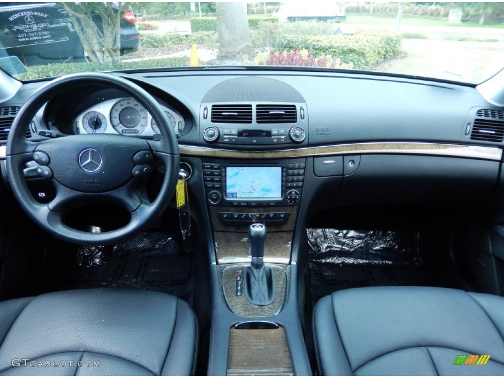 2008 Mercedes-Benz E 350 Sedan Black Dashboard Photo #85883404