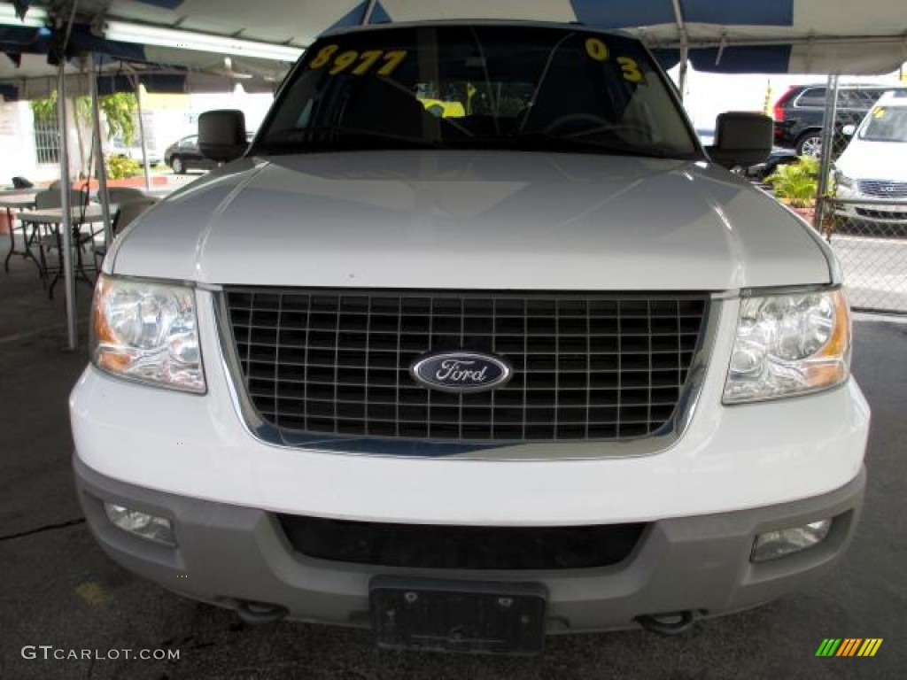 2003 Expedition XLT 4x4 - Oxford White / Medium Parchment photo #2