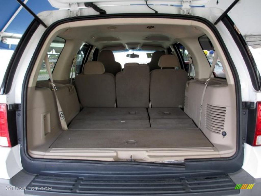 2003 Expedition XLT 4x4 - Oxford White / Medium Parchment photo #6