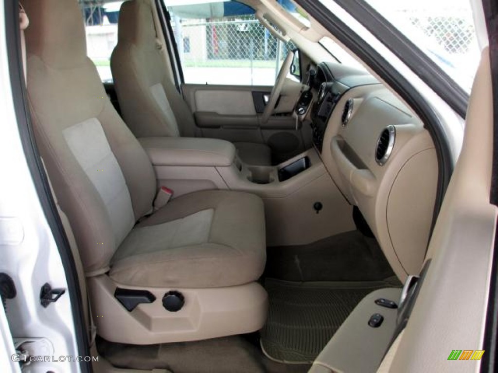 2003 Expedition XLT 4x4 - Oxford White / Medium Parchment photo #10