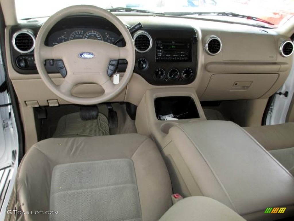 2003 Expedition XLT 4x4 - Oxford White / Medium Parchment photo #14