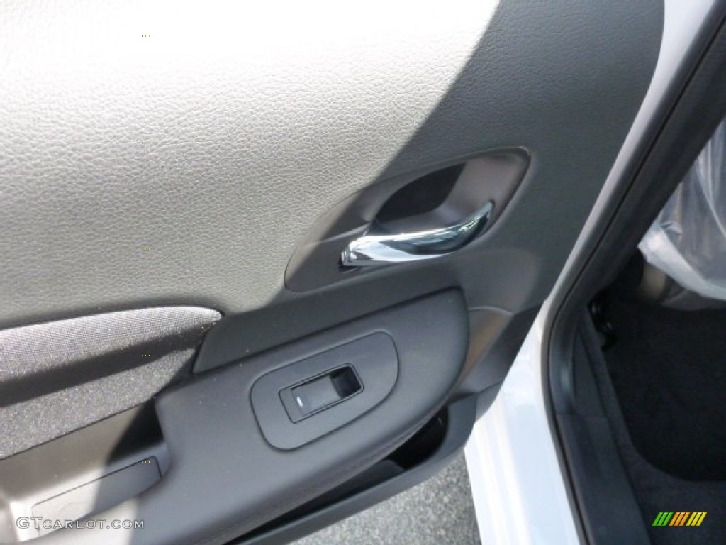2014 200 Touring Sedan - Bright White / Black photo #15