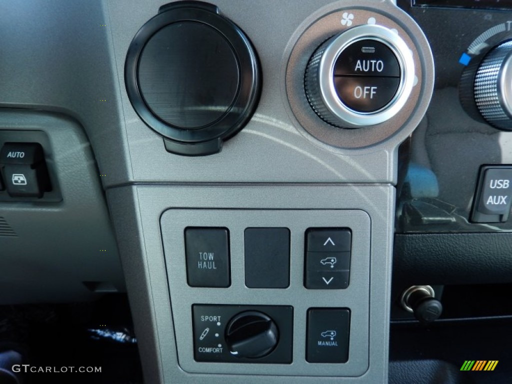 2013 Toyota Sequoia Platinum Controls Photo #85885054
