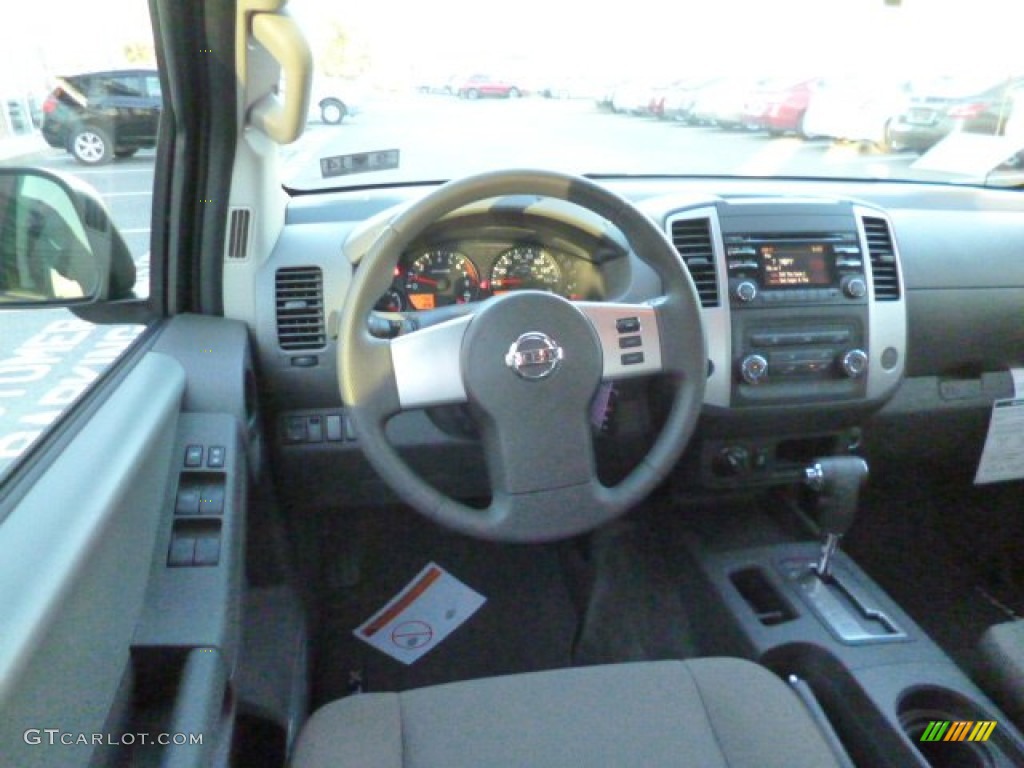 2013 Xterra S 4x4 - Cayenne Red / Gray photo #14