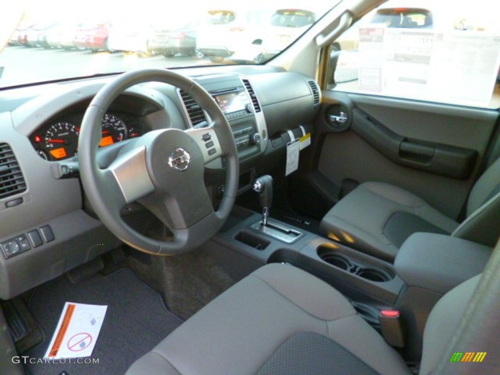 2013 Xterra S 4x4 - Cayenne Red / Gray photo #16