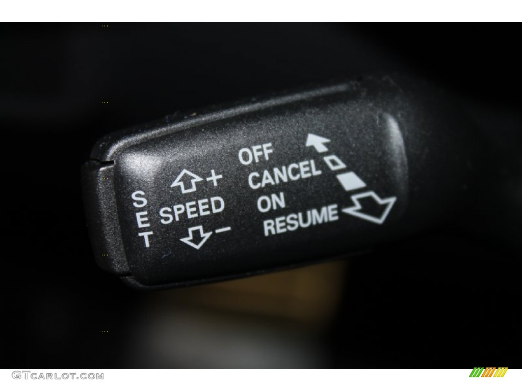 2010 Audi TT 2.0 TFSI quattro Coupe Controls Photo #85887343