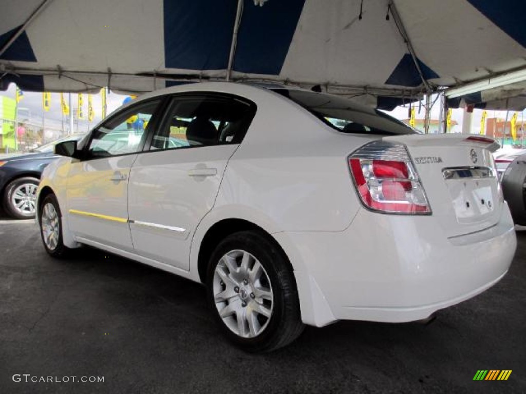 2012 Sentra 2.0 S - Aspen White / Charcoal photo #5