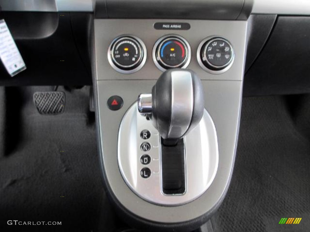 2012 Sentra 2.0 S - Aspen White / Charcoal photo #18