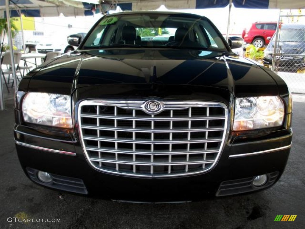 2010 300 Touring - Black / Dark Slate Gray photo #2