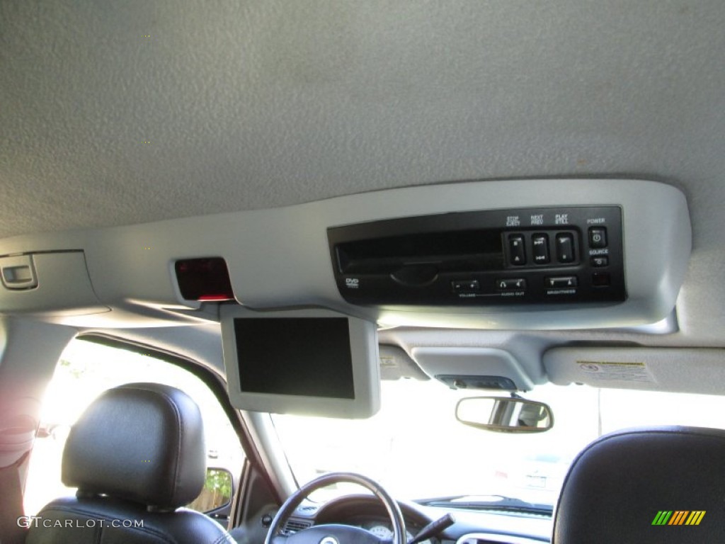 2004 Mercury Mountaineer V8 Premier AWD Entertainment System Photos