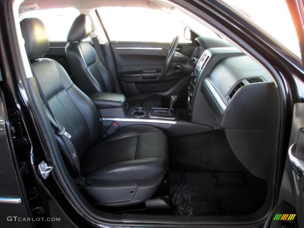 2010 300 Touring - Black / Dark Slate Gray photo #10