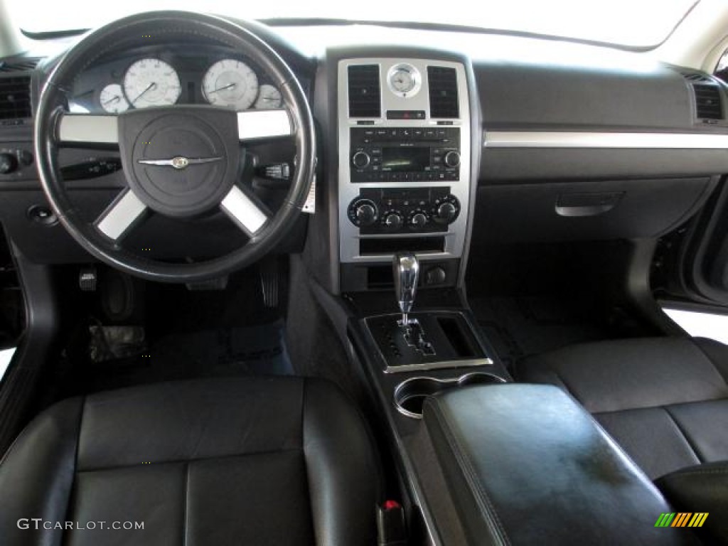 2010 300 Touring - Black / Dark Slate Gray photo #13