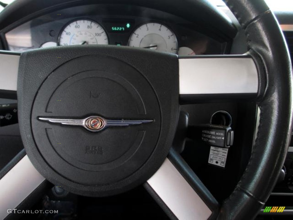 2010 300 Touring - Black / Dark Slate Gray photo #20