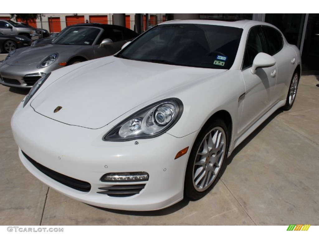 2010 Porsche Panamera S Exterior Photos