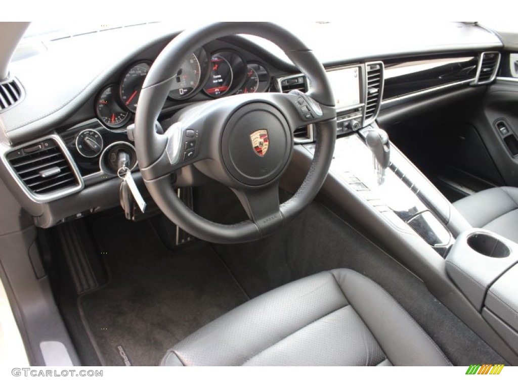 Black Interior 2010 Porsche Panamera S Photo #85899566
