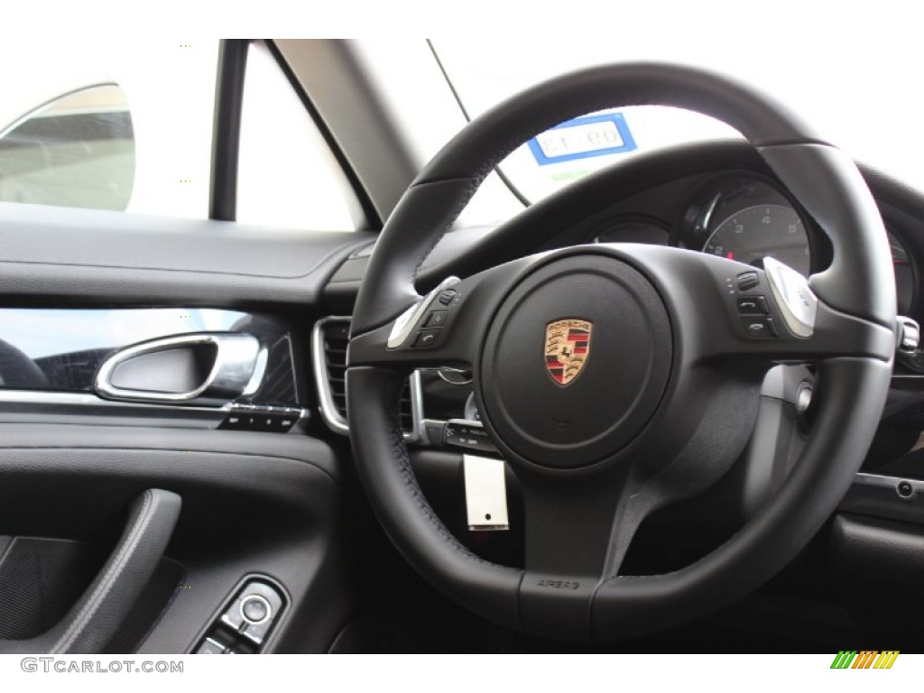 2010 Porsche Panamera S Steering Wheel Photos