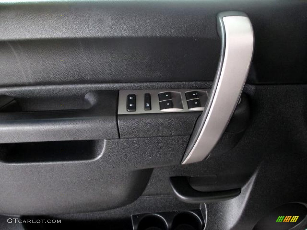 2010 Silverado 1500 LS Extended Cab 4x4 - Sheer Silver Metallic / Dark Titanium photo #22