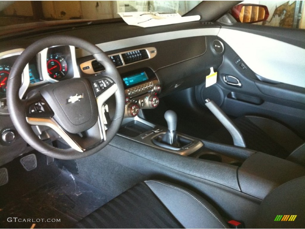 Black Interior 2014 Chevrolet Camaro LS Coupe Photo #85901323