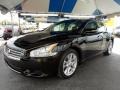 Super Black - Maxima 3.5 SV Photo No. 3
