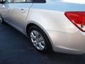 Silver Ice Metallic - Cruze LS Photo No. 4