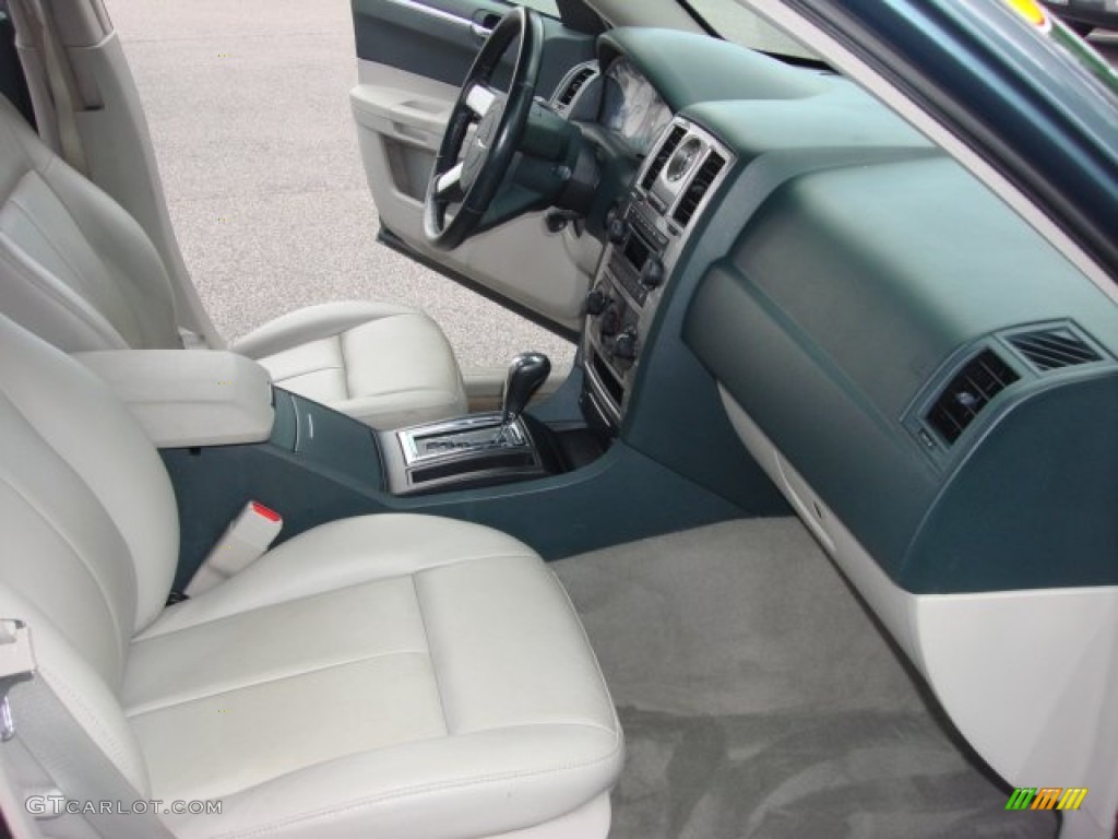 2006 300 Touring - Magnesium Pearlcoat / Deep Jade/Light Graystone photo #13