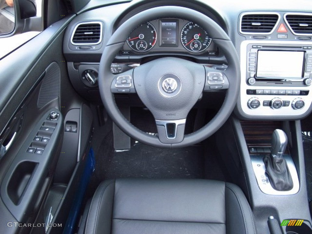 2014 Volkswagen Eos Executive Charcoal/Black Dashboard Photo #85917357
