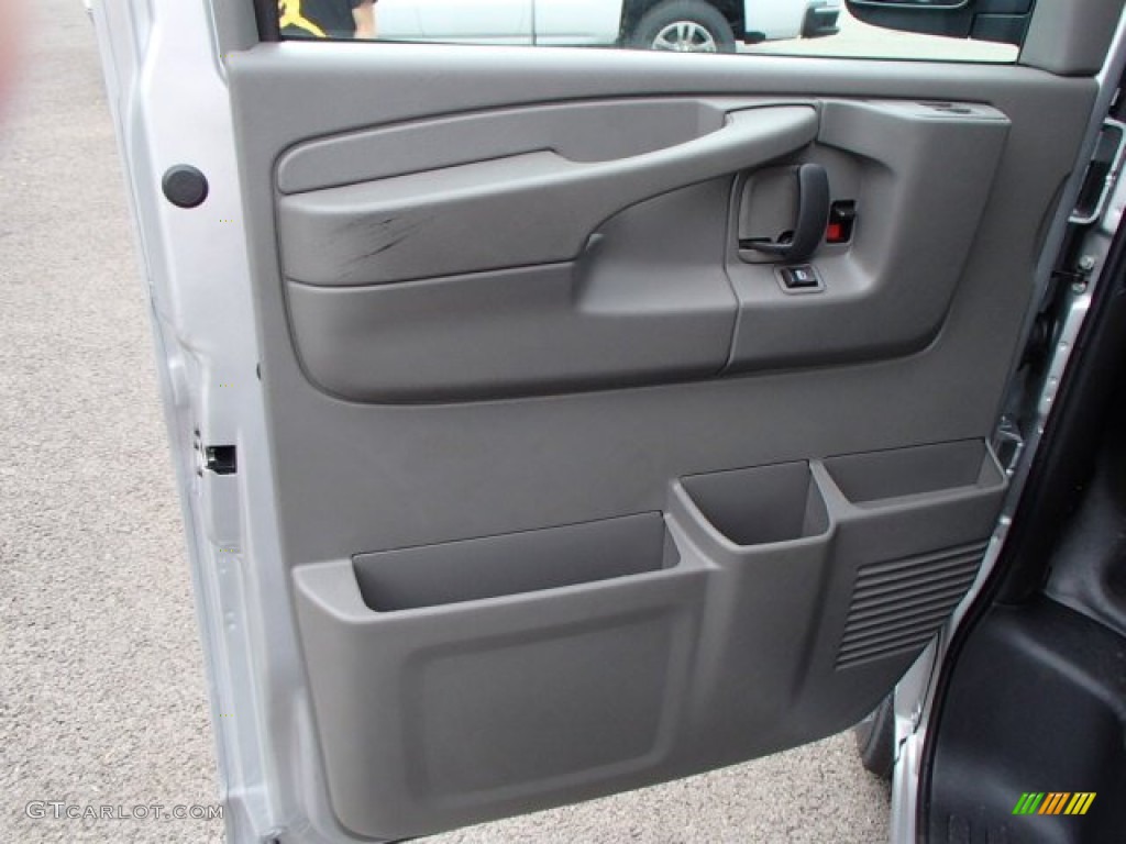 2014 Chevrolet Express 3500 Cargo WT Medium Pewter Door Panel Photo #85921800
