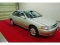 Champagne Metallic 1999 Nissan Altima GXE