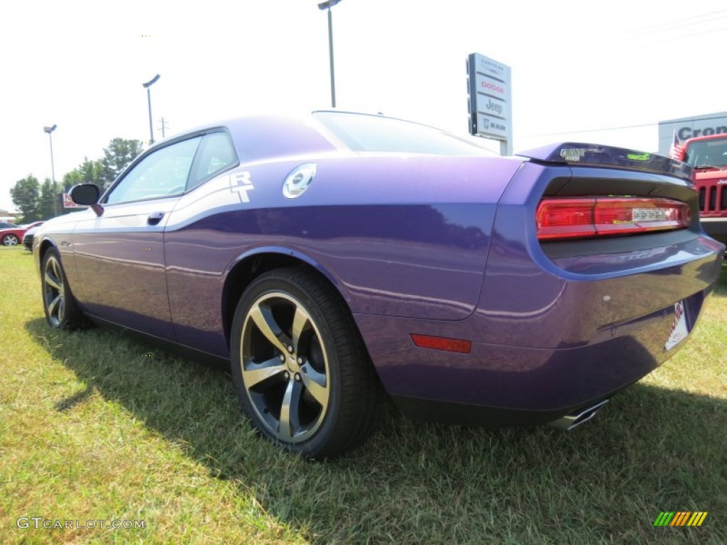 2013 Challenger R/T Classic - Plum Crazy Pearl / Dark Slate Gray photo #5