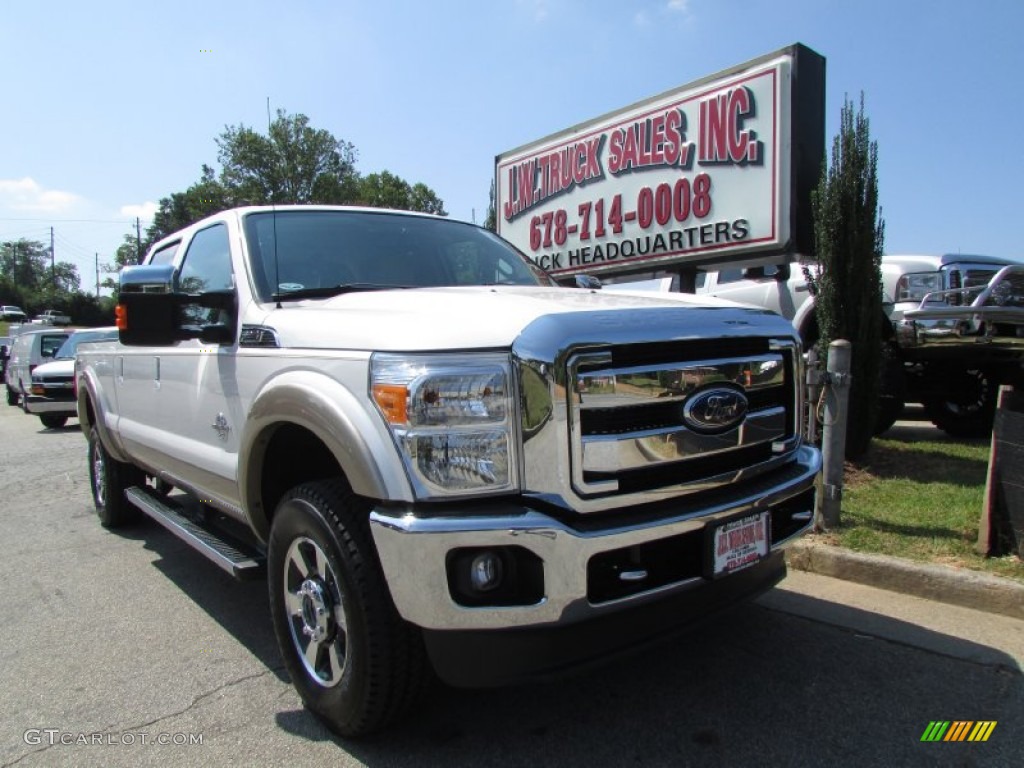 2011 F350 Super Duty Lariat Crew Cab 4x4 - Oxford White / Adobe photo #12