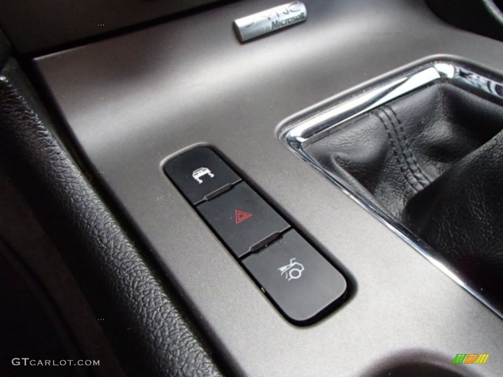 2011 Mustang GT Premium Coupe - Kona Blue Metallic / Charcoal Black photo #19